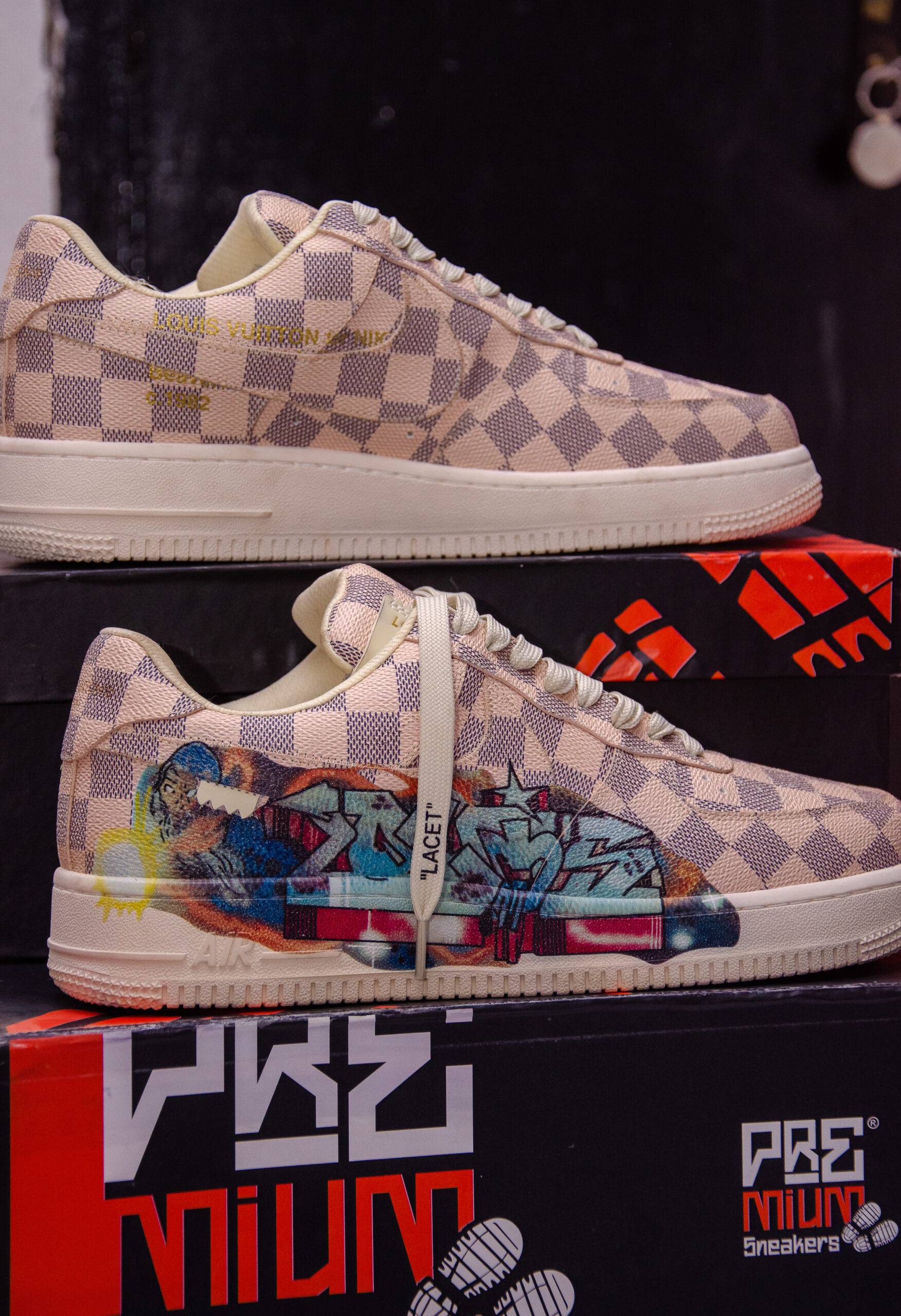 IMG_5834 (1) Louis Vuitton x Nike Air Force 1 Low sneakers MID GRAFFITI - Image 1